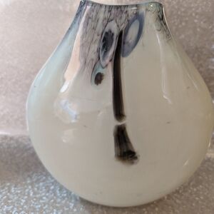 Source Unknown White and Black Vase